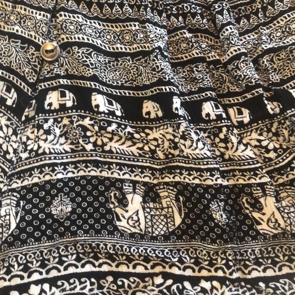 Elephant print romper - Picture 2 of 5